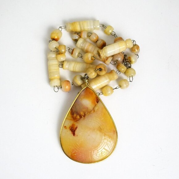 VTG Teardrop Pendant and Carved Bead Boho Necklace - Picture 3 of 15